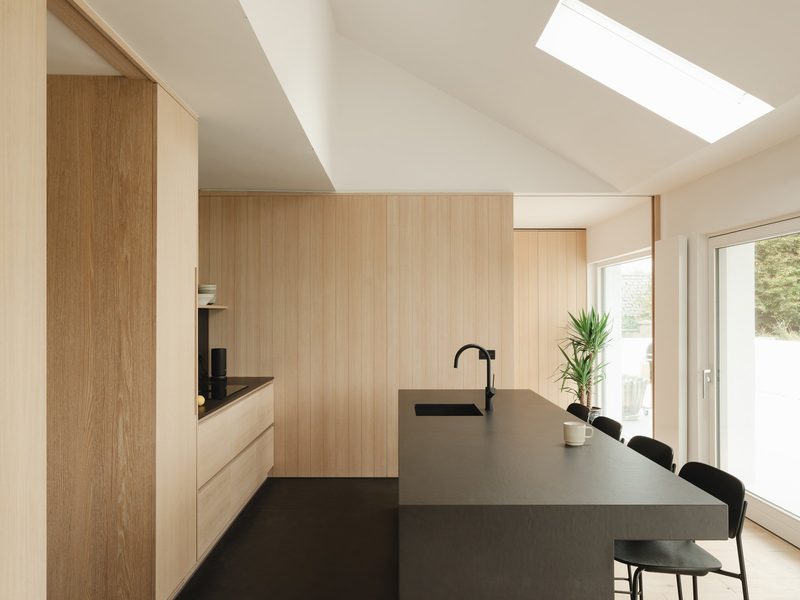 Mulberry Road bespoke kitchen, full view