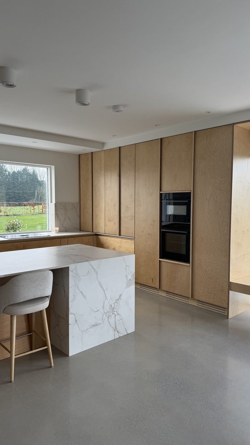 Premium kitchen materials and integrated appliances